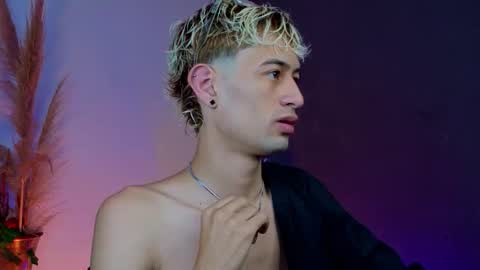 mattias     online show from 01-07-26, 09:34