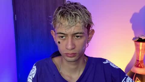 mattias     online show from 04-13-26, 02:17