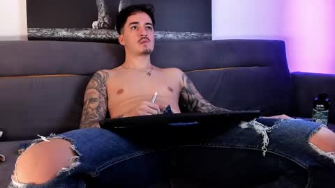 Snapshot of mattytwink69 chatting on 12-02-24, 03:58 Matt online show from 12-02-24, 03:58