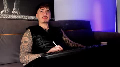 Snapshot of mattytwink69 chatting on 02-22-25, 06:28 Matt online show from 02-22-25, 06:28