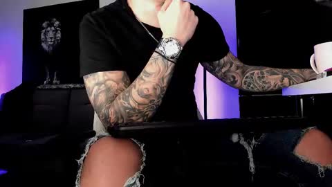 Snapshot of mattytwink69 chatting on 09-19-25, 04:14 Matt online show from 09-19-25, 04:14