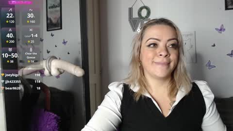 Snapshot of mature_liaa chatting on 01-21-25, 02:22 Mature liaa online show from 01-21-25, 02:22