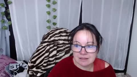 Snapshot of mature_wolf chatting on 02-10-25, 03:42 Sonia online show from 02-10-25, 03:42