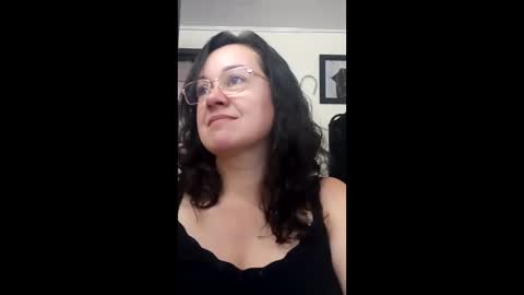 Sonia online show from 12-16-25, 03:17