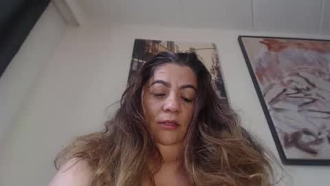 Snapshot of matureboobsbig chatting on 06-01-26, 02:19 matureboobsbig online show from 06-01-26, 02:19