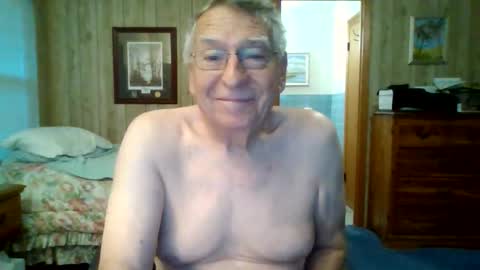 Snapshot of maturecouple1954 chatting on 04-24-26, 11:23 SXECPL55 at G mail Dot Com online show from 04-24-26, 11:23