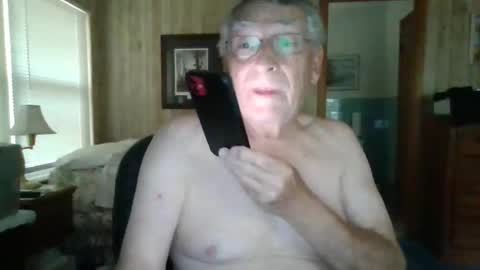 Snapshot of maturecouple1954 chatting on 05-02-26, 03:06 SXECPL55 at G mail Dot Com online show from 05-02-26, 03:06