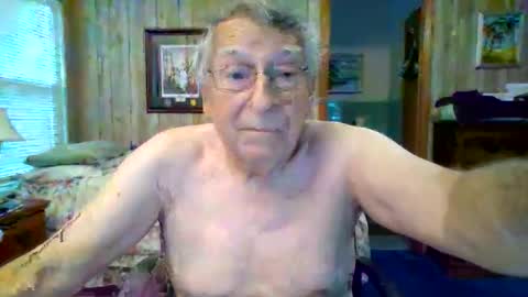Snapshot of maturecouple1954 chatting on 05-06-26, 11:48 SXECPL55 at G mail Dot Com online show from 05-06-26, 11:48