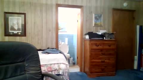 Snapshot of maturecouple1954 chatting on 05-08-26, 11:04 SXECPL55 at G mail Dot Com online show from 05-08-26, 11:04