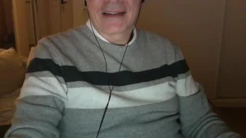 Snapshot of maturehotman chatting on 01-29-25, 07:11 maturehotman online show from 01-29-25, 07:11