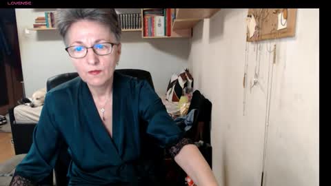 maturekate online show from 10-09-25, 06:22