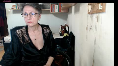 maturekate online show from 10-20-25, 06:36