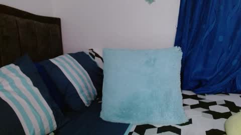 Cecilia online show from 02-20-25, 02:13