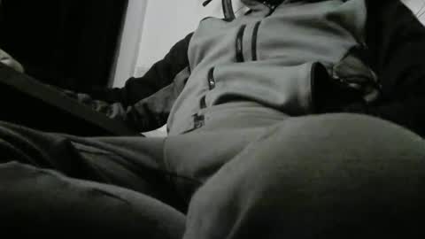 Snapshot of maty_212121 chatting on 02-19-25, 10:53 Mattias online show from 02-19-25, 10:53