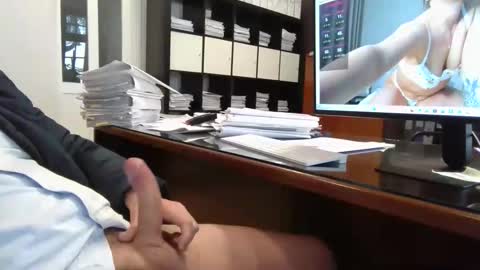 mauraroma19 online show from 04-29-26, 04:44