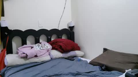 Snapshot of mauroluxandra chatting on 04-30-26, 11:31 mauroluxandra online show from 04-30-26, 11:31