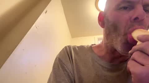 Snapshot of maverick7000 chatting on 01-14-25, 12:43 maverick7000 online show from 01-14-25, 12:43