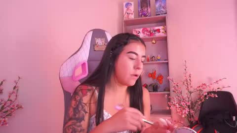 Snapshot of mavi_boo chatting on 02-09-26, 06:56 Mavi online show from 02-09-26, 06:56