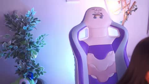 Snapshot of mavy_ chatting on 02-14-26, 07:27 MAVY online show from 02-14-26, 07:27