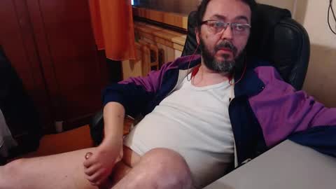 Max online show from 12-29-24, 03:13