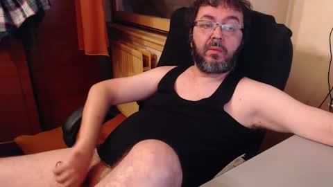 Max online show from 11-16-25, 02:44