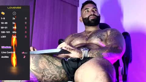 max__prada online show from 10-17-25, 02:04