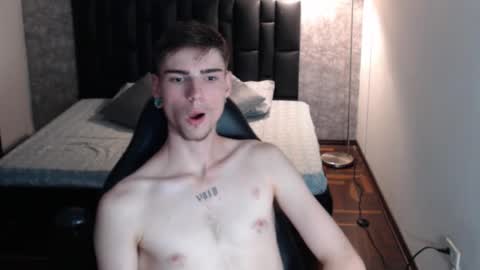 Snapshot of max_denver05 chatting on 09-15-25, 05:46 max_denver05 online show from 09-15-25, 05:46