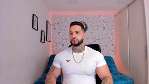 Snapshot of max_dic1 chatting on 05-09-26, 02:50 max D. online show from 05-09-26, 02:50