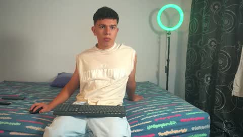 Max online show from 11-20-25, 10:42