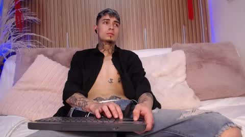 Snapshot of max_hader chatting on 02-18-26, 12:56 Max online show from 02-18-26, 12:56