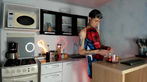 Snapshot of max_hader chatting on 02-25-26, 01:21 Max online show from 02-25-26, 01:21