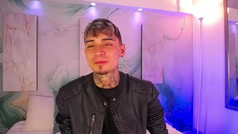 Max online show from 04-16-26, 03:51