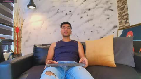 Max Hornye online show from 04-13-26, 07:19