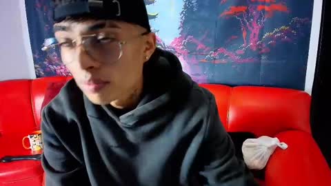 max_latin_ online show from 01-30-25, 11:33