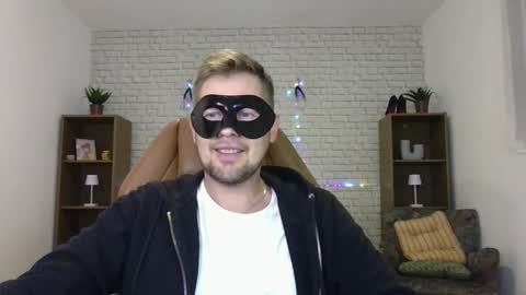 Max  Aliya online show from 09-14-25, 06:40