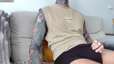 Snapshot of max_reaves chatting on 07-10-26, 05:34 online show from 07-10-26, 05:34