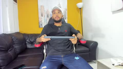 Snapshot of max_sexyhot26 chatting on 01-04-25, 02:56 max_sexyhot26 online show from 01-04-25, 02:56