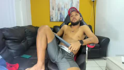 Snapshot of max_sexyhot26 chatting on 01-07-25, 05:54 max_sexyhot26 online show from 01-07-25, 05:54