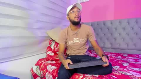 Snapshot of max_sexyhot26 chatting on 01-17-25, 05:32 max_sexyhot26 online show from 01-17-25, 05:32