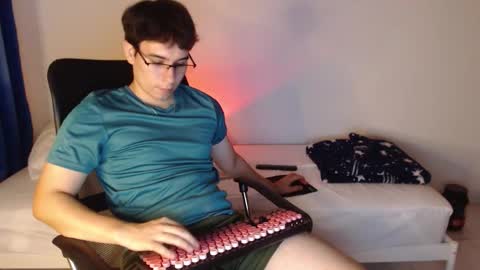 Snapshot of max_snow1616 chatting on 03-23-26, 12:36 max_snow1616 online show from 03-23-26, 12:36