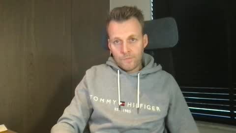 Max take off clothes online show from 02-23-26, 08:12