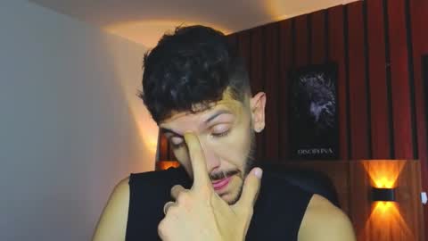 Max Taylor online show from 12-20-25, 09:11