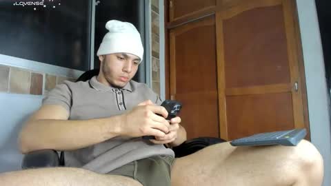 max_valiant1 online show from 01-07-26, 02:25