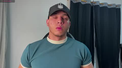 max_valiant1 online show from 07-19-26, 01:53