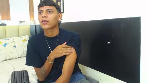 Snapshot of max_willians_ chatting on 10-02-25, 11:56 max online show from 10-02-25, 11:56