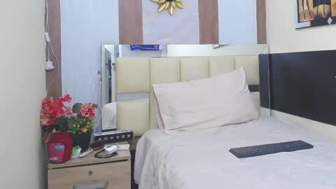 Snapshot of max_willians_ chatting on 10-16-25, 04:35 max online show from 10-16-25, 04:35