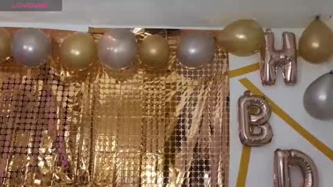 Snapshot of maxandalyn_ chatting on 01-24-25, 08:54 Max Dalyn online show from 01-24-25, 08:54