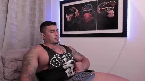 Snapshot of maxcarther chatting on 03-12-25, 11:33 Maxcarther online show from 03-12-25, 11:33