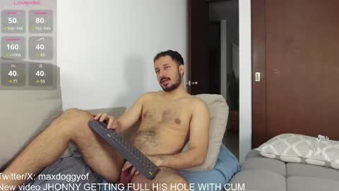 Snapshot of maxdoggy chatting on 05-12-26, 10:40 MAXandJHONNY online show from 05-12-26, 10:40