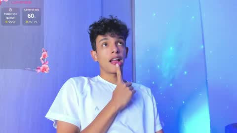 Max  online show from 04-05-26, 02:42